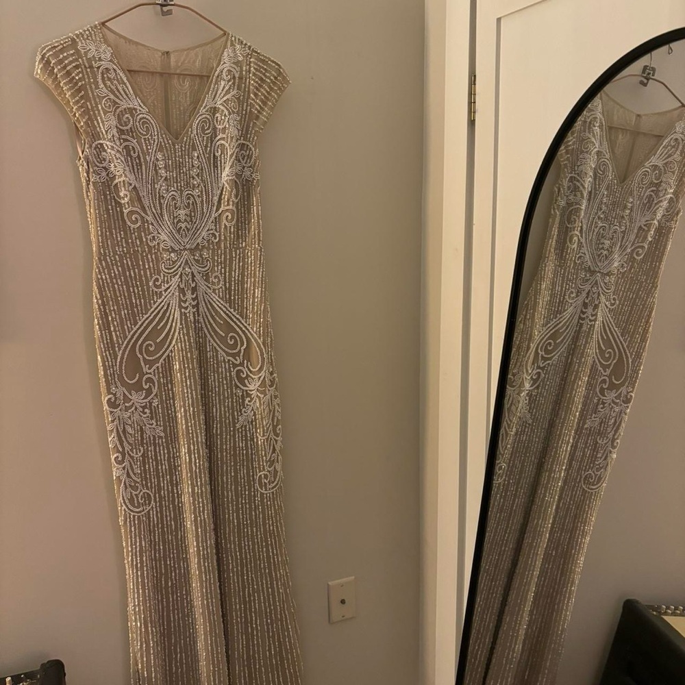 BHLDN White/Cream Beaded Gown - Size 4 - Picture 5 of 9